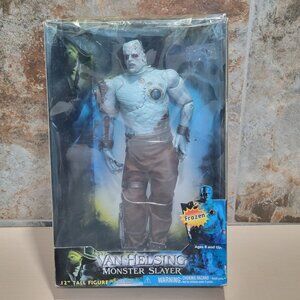 Jakks Pacific Van Helsing Frankensteins Monster Slayer Action Figure 2004